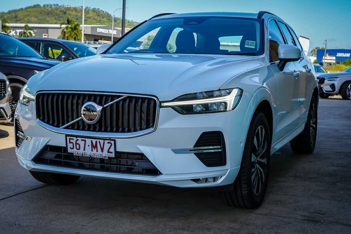 Volvo  XC60 Plus, B5 AWD Mild hybrid, Petrol