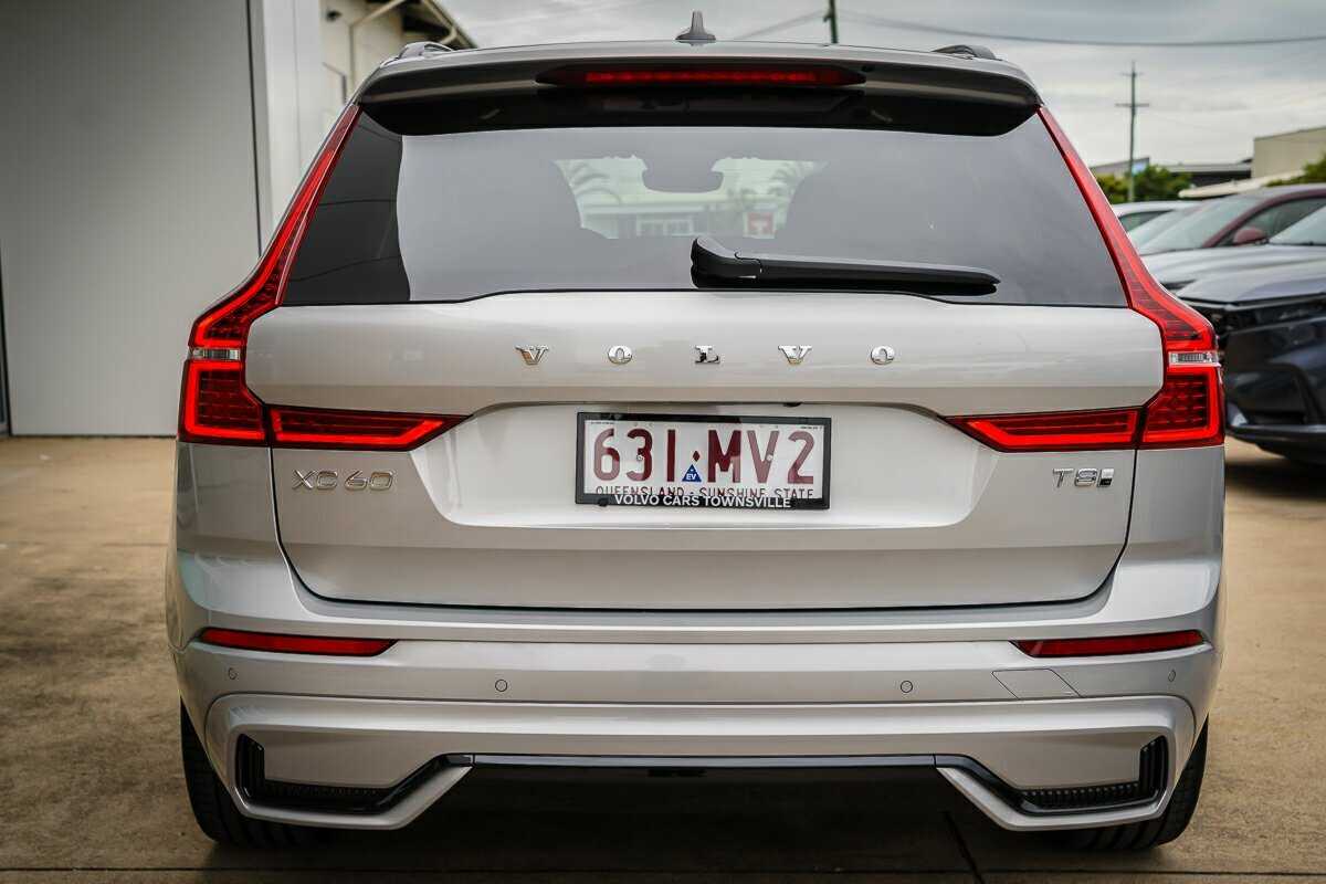 Volvo  XC60 Ultra, T8 AWD Plug-in hybrid, Electric/Petrol, Dark