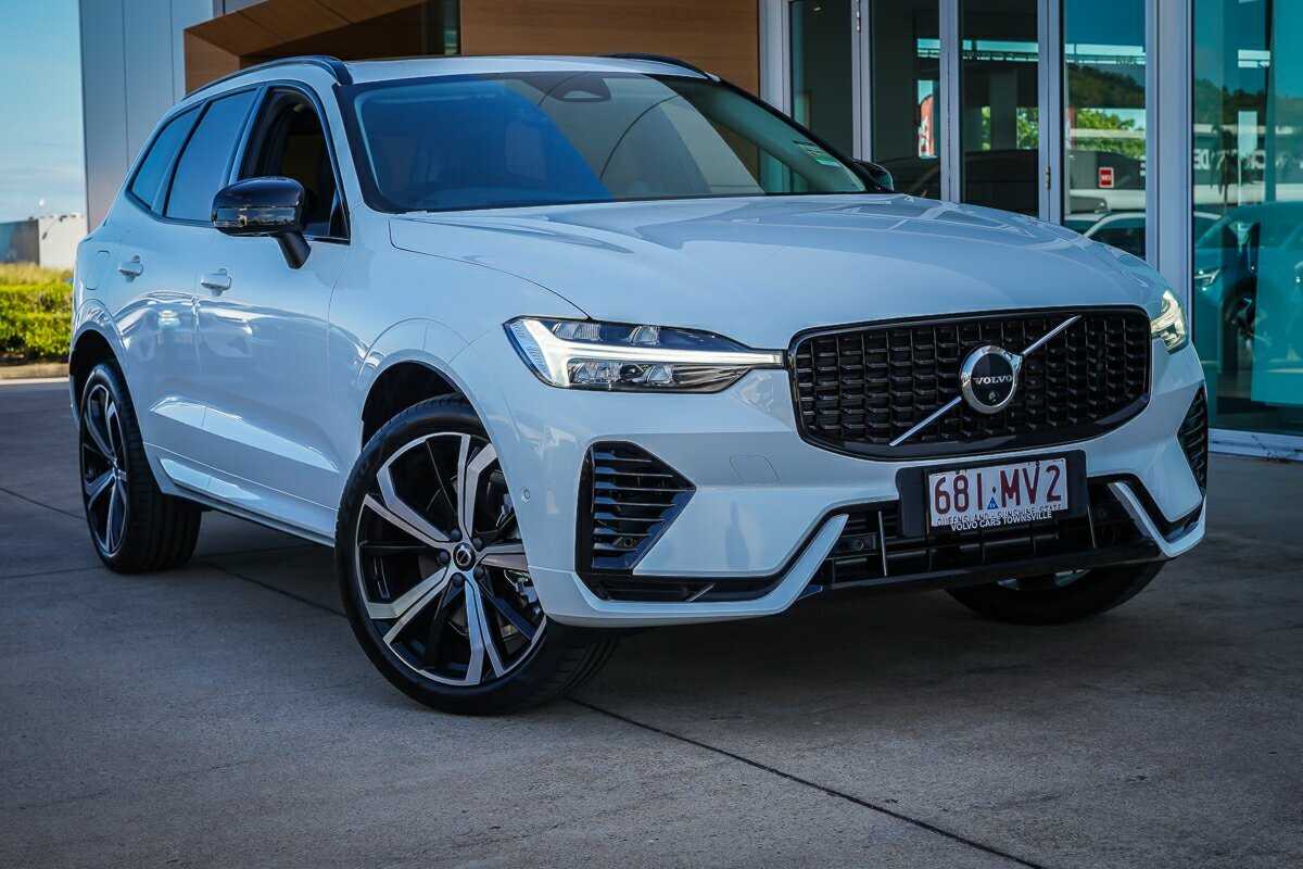 Volvo  XC60 Ultra, T8 AWD Plug-in hybrid, Electric/Petrol, Dark