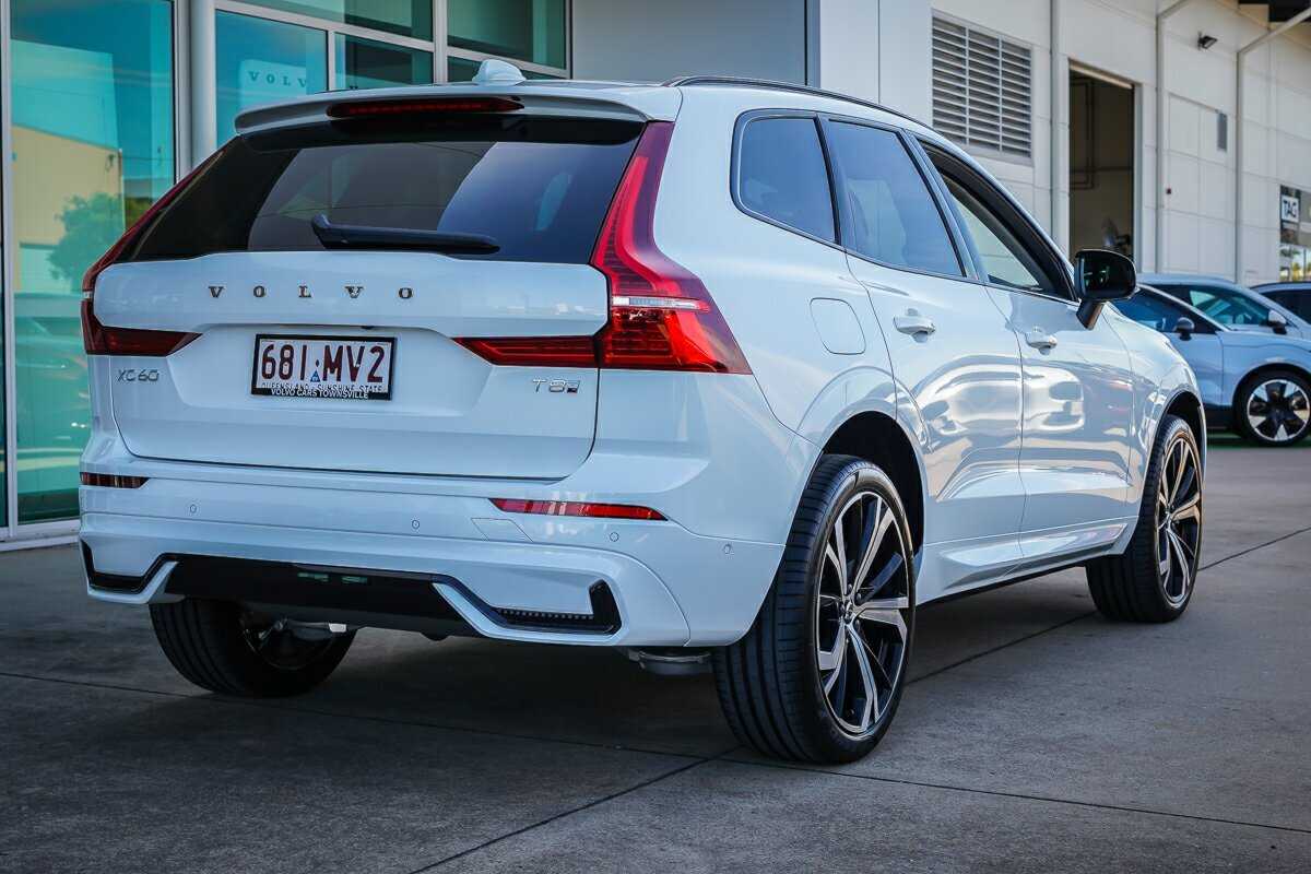 Volvo  XC60 Ultra, T8 AWD Plug-in hybrid, Electric/Petrol, Dark