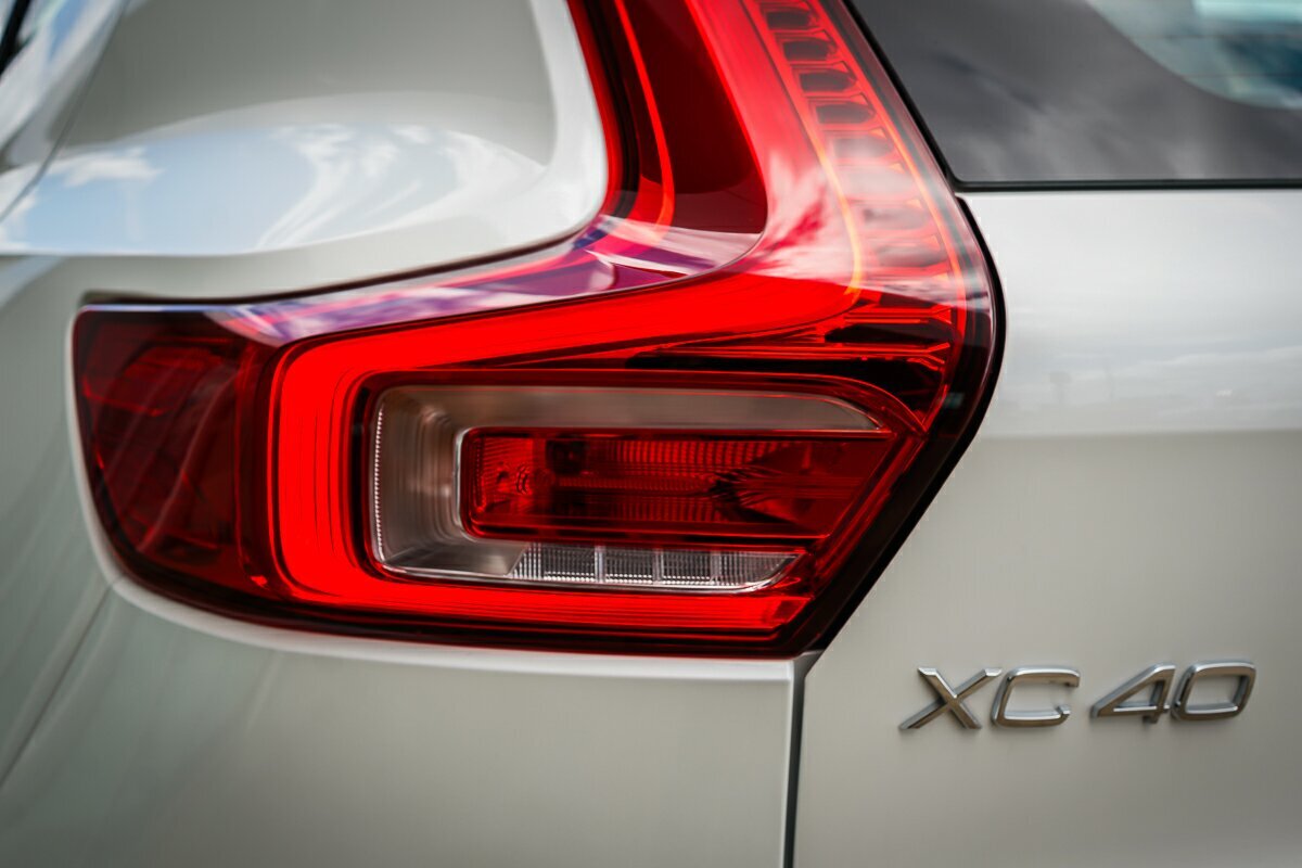 Volvo  XC40 Ultra, B4 AWD Mild hybrid, Petrol, Bright
