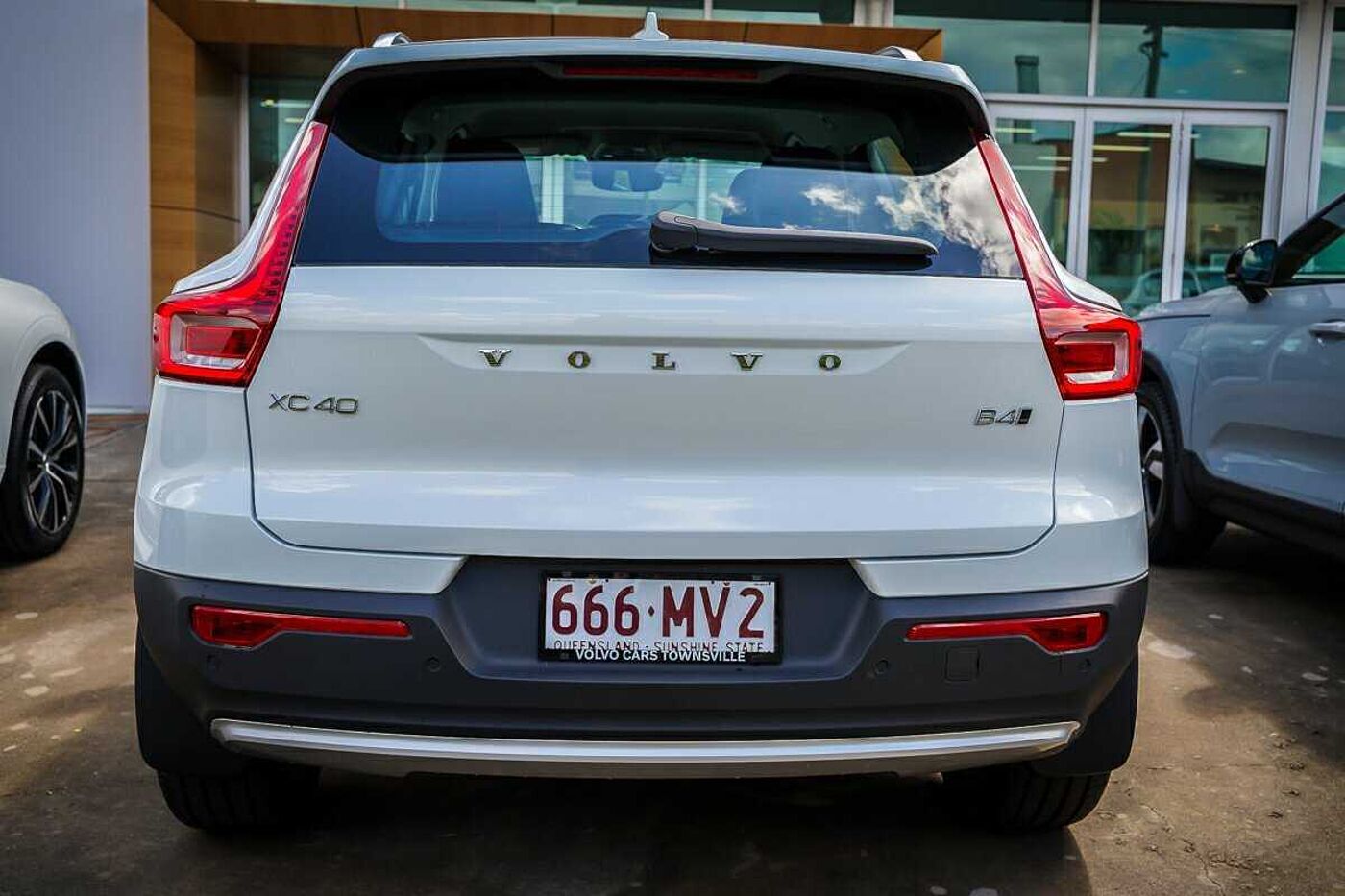 Volvo  XC40 Ultra, B4 AWD Mild hybrid, Petrol, Bright