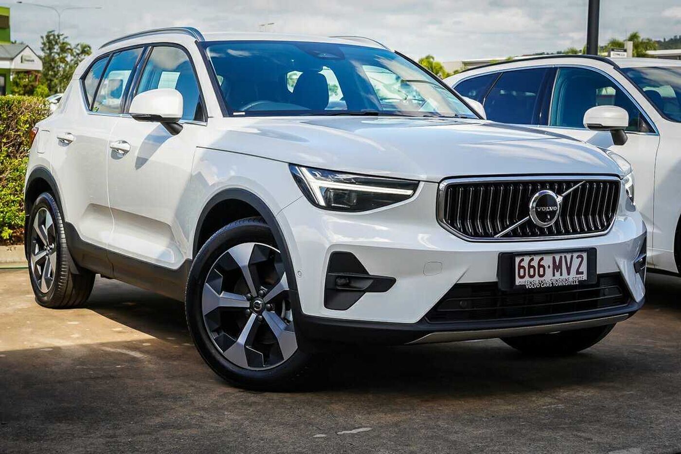 Volvo  XC40 Ultra, B4 AWD Mild hybrid, Petrol, Bright