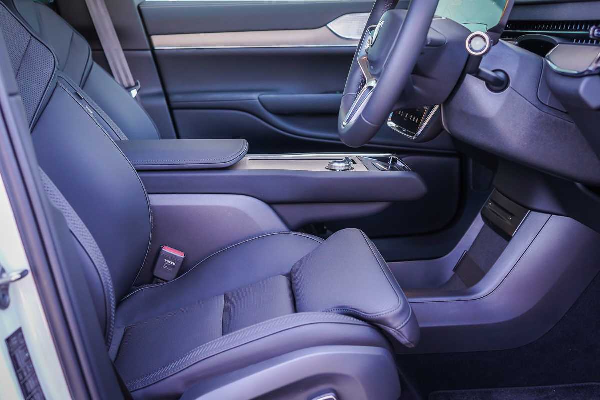 Volvo  EX90 Ultra, Twin Motor Performance, Electric, 7 Seats