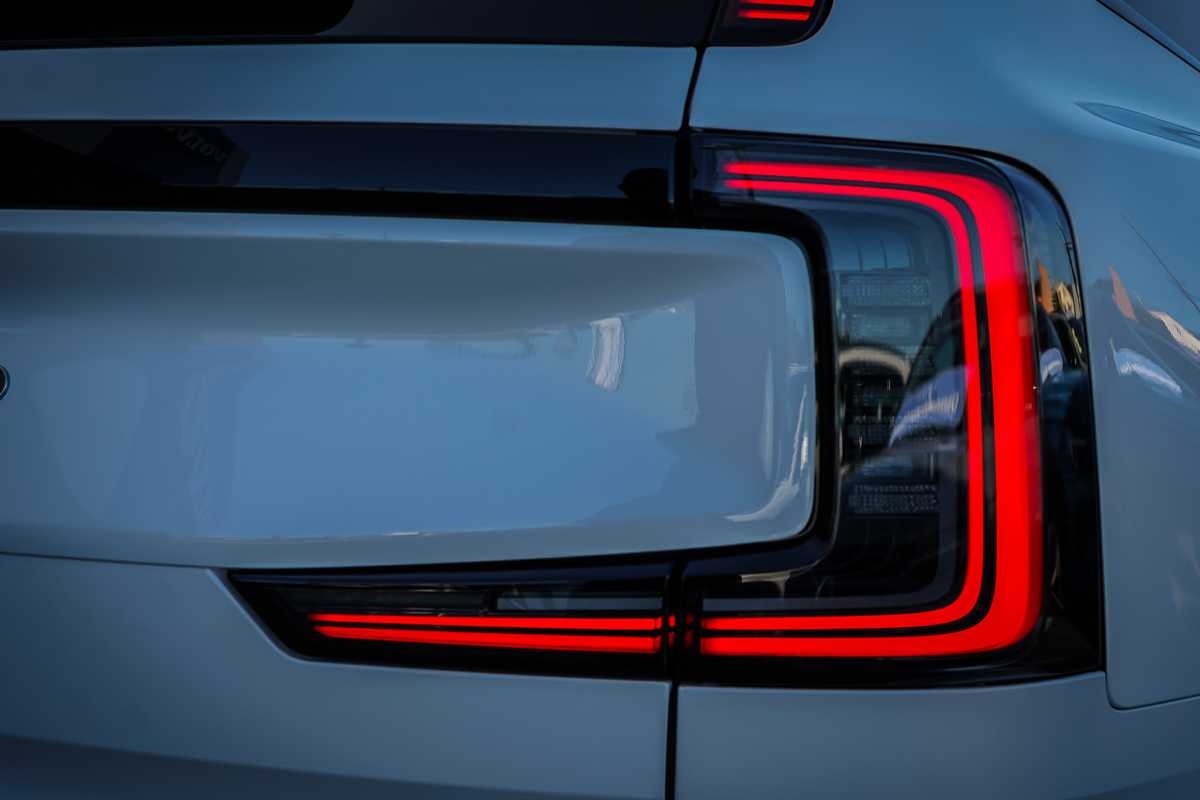 Volvo  EX90 Ultra, Twin Motor Performance, Electric, 7 Seats