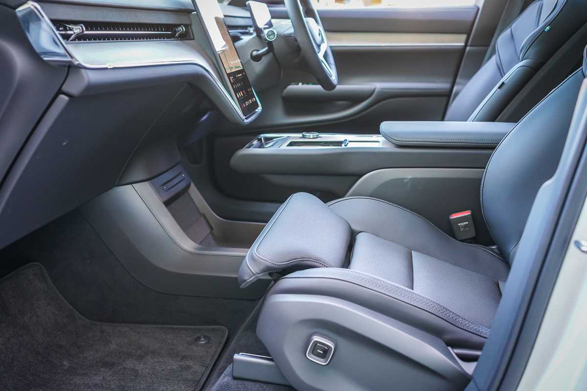 Volvo  EX90 Ultra, Twin Motor Performance, Electric, 7 Seats