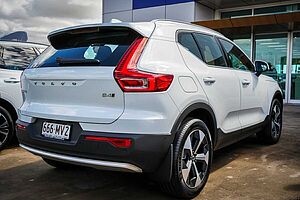 Volvo  XC40 Ultra, B4 AWD Mild hybrid, Petrol, Bright