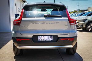 Volvo  XC40 Plus, B4 Mild hybrid, Petrol