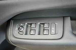 Volvo  XC60 Ultimate, B5 Mild Hybrid, Petrol, Bright