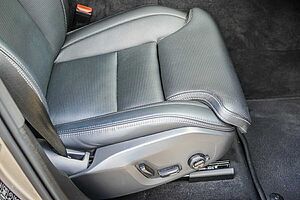 Volvo  XC60 Ultimate, B5 Mild Hybrid, Petrol, Bright