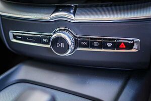 Volvo  XC60 Plus, B5 AWD Mild hybrid, Petrol