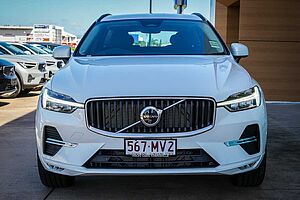 Volvo  XC60 Plus, B5 AWD Mild hybrid, Petrol