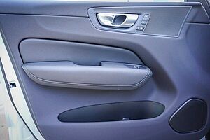 Volvo  XC60 Plus, B5 AWD Mild hybrid, Petrol