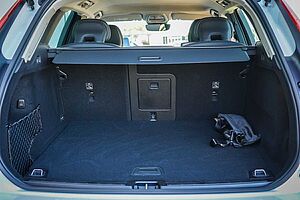 Volvo  XC60 Plus, B5 AWD Mild hybrid, Petrol