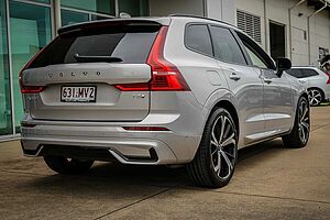 Volvo  XC60 Ultra, T8 AWD Plug-in hybrid, Electric/Petrol, Dark