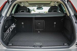 Volvo  XC60 Ultra, T8 AWD Plug-in hybrid, Electric/Petrol, Dark