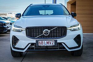 Volvo  XC60 Ultra, T8 AWD Plug-in hybrid, Electric/Petrol, Dark