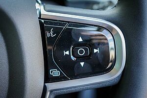 Volvo  XC60 Ultra, T8 AWD Plug-in hybrid, Electric/Petrol, Dark