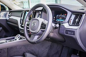 Volvo  XC60 Ultra, T8 AWD Plug-in hybrid, Electric/Petrol, Dark