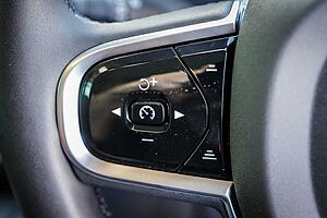 Volvo  XC60 Ultra, T8 AWD Plug-in hybrid, Electric/Petrol, Dark