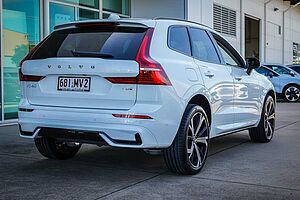 Volvo  XC60 Ultra, T8 AWD Plug-in hybrid, Electric/Petrol, Dark