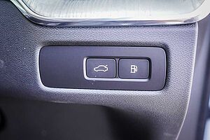 Volvo  XC60 Ultra, T8 AWD Plug-in hybrid, Electric/Petrol, Dark