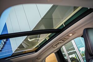 Volvo  XC60 Ultra, T8 AWD Plug-in hybrid, Electric/Petrol, Dark
