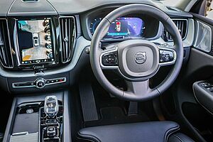 Volvo  XC60 Ultra, T8 AWD Plug-in hybrid, Electric/Petrol, Dark