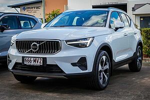 Volvo  XC40 Ultra, B4 AWD Mild hybrid, Petrol, Bright
