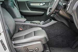 Volvo  XC40 Ultra, B4 AWD Mild hybrid, Petrol, Bright