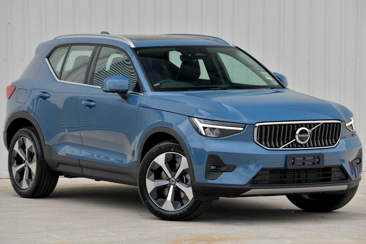 Volvo  XZ MY23 Ultimate B4 AWD Bright