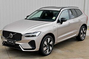 Volvo  UZ MY24 Recharge Plus T8 AWD Plug-In Hybrid