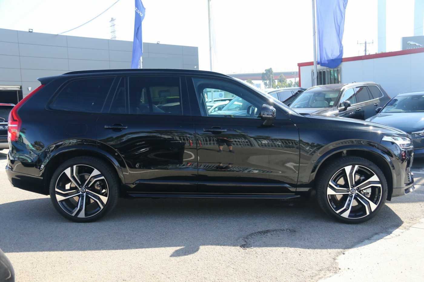 Volvo  XC90 Recharge Ultimate, T8 AWD Plug-in hybrid, Electric/Petrol, Dark, 7 Seats