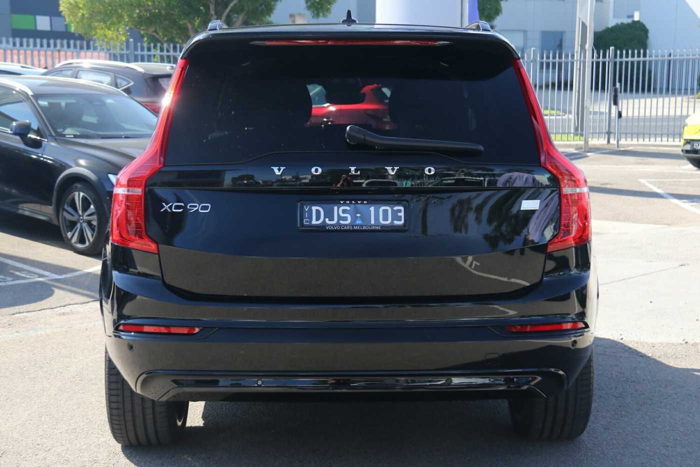 Volvo  XC90 Recharge Ultimate, T8 AWD Plug-in hybrid, Electric/Petrol, Dark, 7 Seats