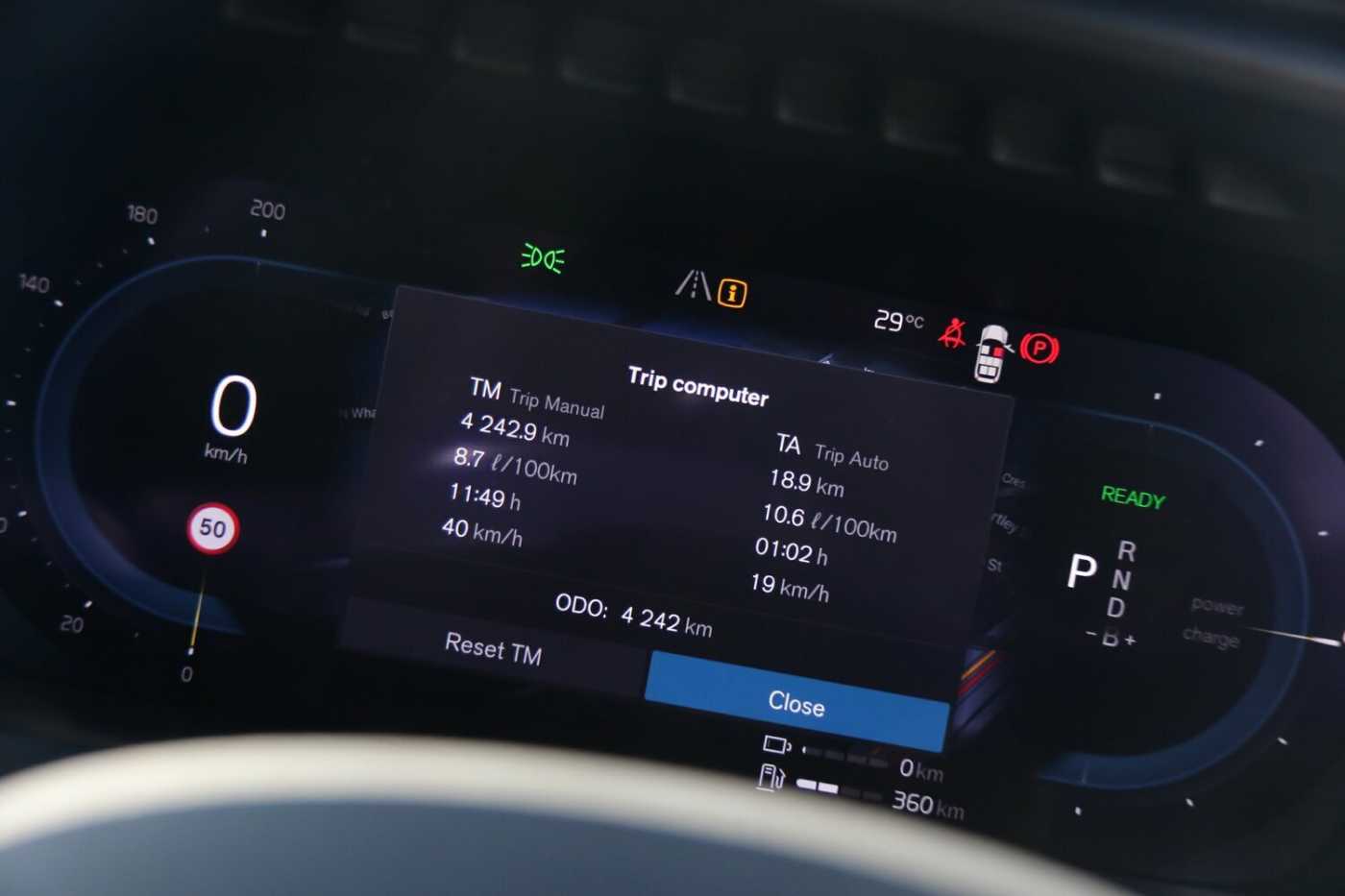 Volvo  XC90 Recharge Ultimate, T8 AWD Plug-in hybrid, Electric/Petrol, Dark, 7 Seats