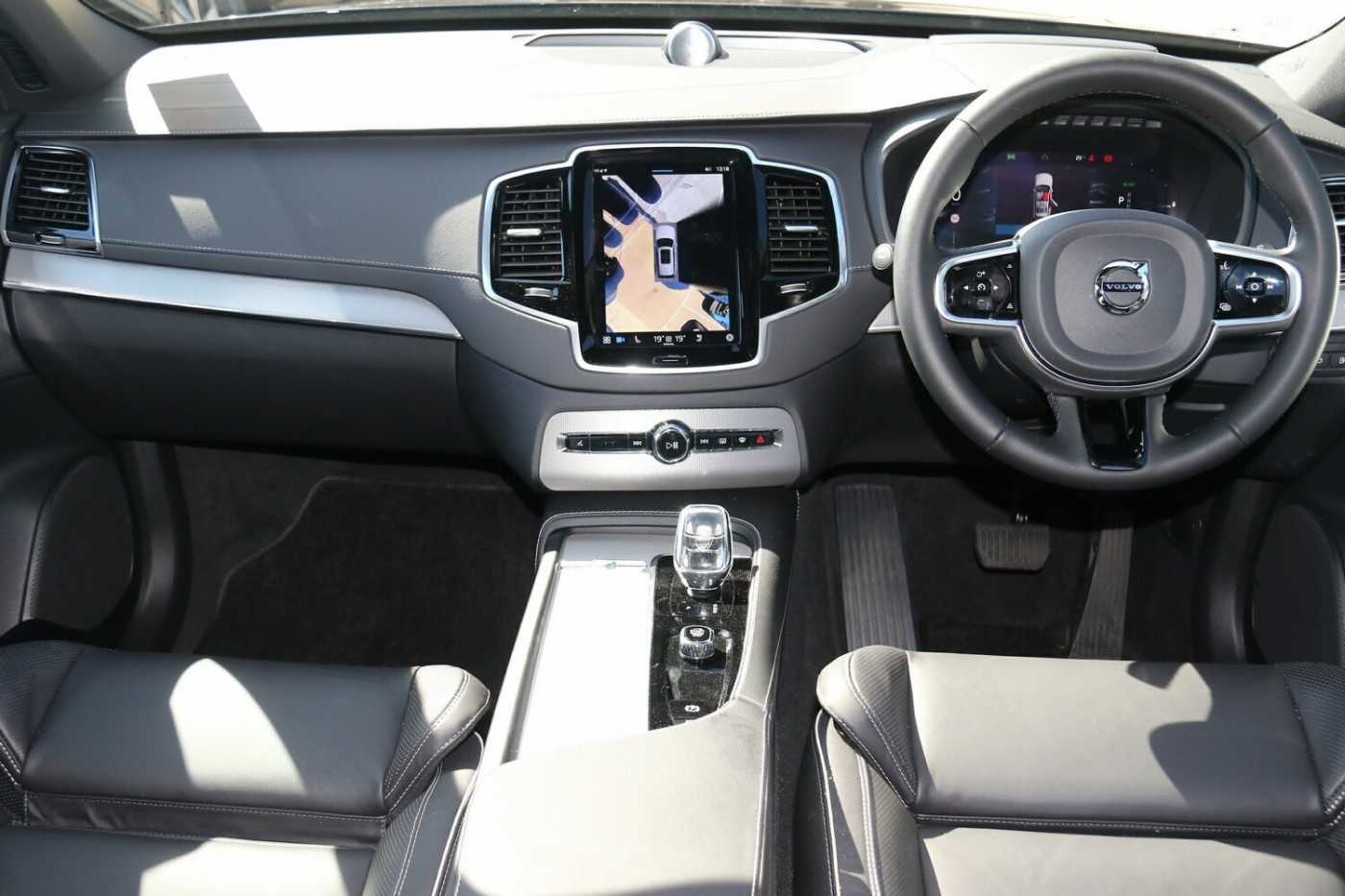 Volvo  XC90 Recharge Ultimate, T8 AWD Plug-in hybrid, Electric/Petrol, Dark, 7 Seats