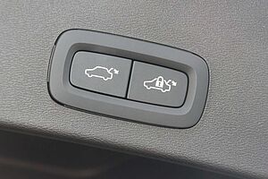 Volvo  XC40 Ultra, B4 AWD Mild hybrid, Petrol, Bright