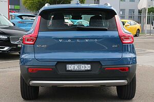 Volvo  XC40 Ultra, B4 AWD Mild hybrid, Petrol, Bright