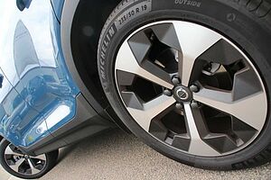 Volvo  XC40 Ultra, B4 AWD Mild hybrid, Petrol, Bright