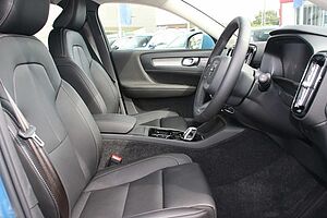 Volvo  XC40 Ultra, B4 AWD Mild hybrid, Petrol, Bright